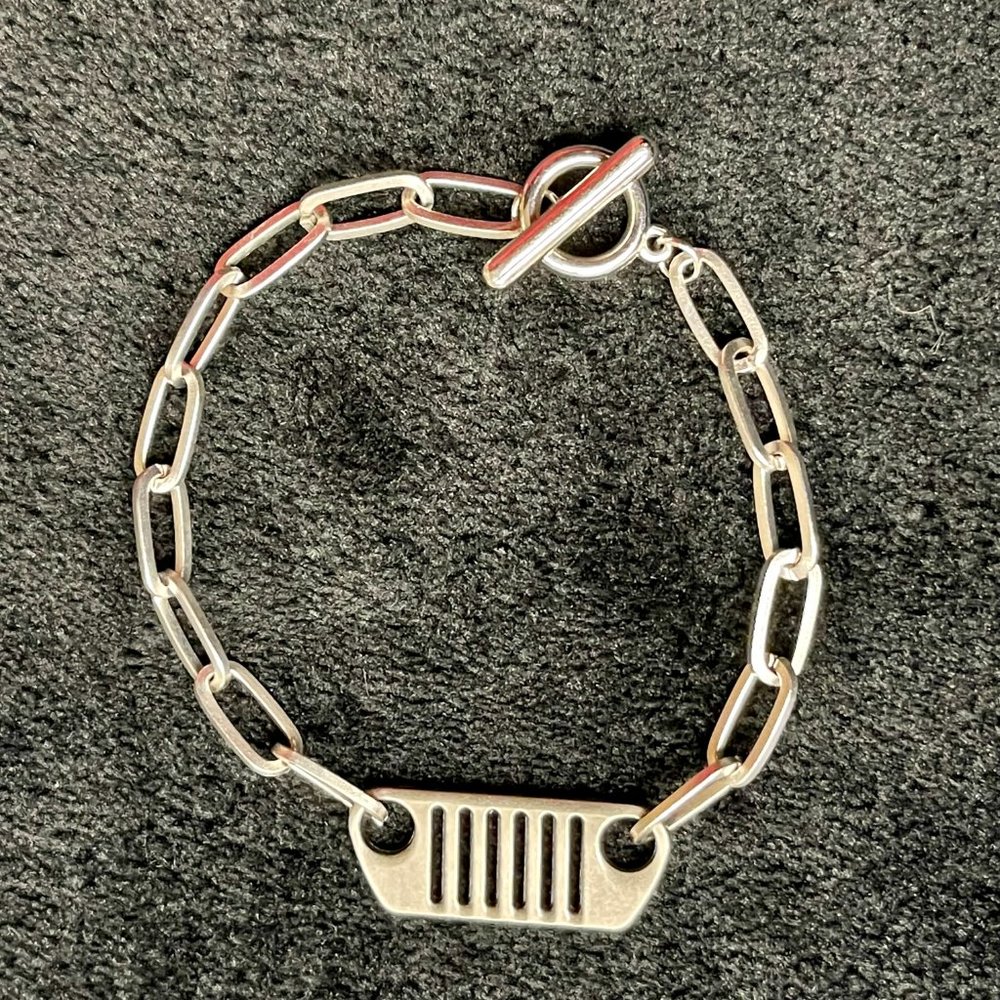 7 1/4" Off-road Grille BRACELET for the 4x4 Enthusiasts! New, Unique & Fun!